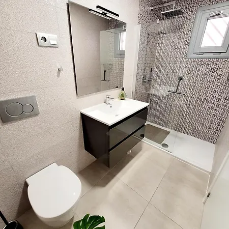 Modern Luxury With Pool & Terrace Pmt01