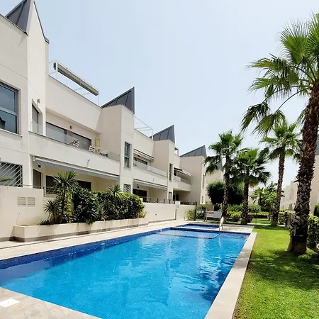 Pmt01 - Modern, Luxury With Heated Pool Torrevieja