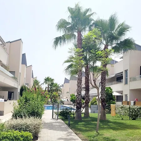 Modern Luxury With Pool & Terrace Pmt01 *