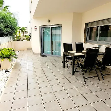 Modern Luxury With Pool & Terrace